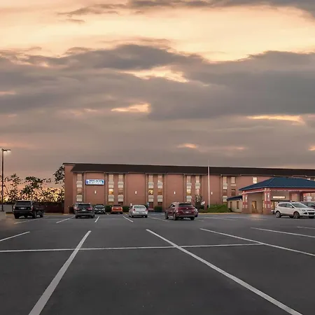 Travelodge By Wyndham Winchester-2