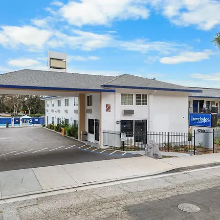 Travelodge By Wyndham Fairplex Pomona-2