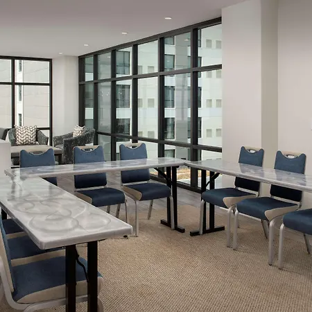Home2 Suites By Hilton Nashville Downtown Convention Center-3