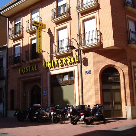 Hostal Universal-2