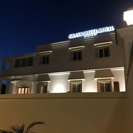 Grand Hotel Royal-2