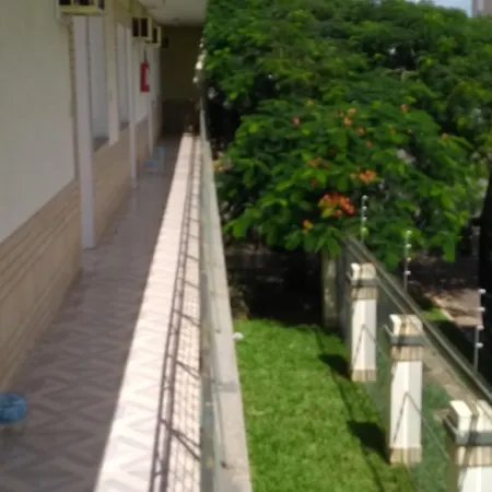 Ville House Hotel Canoas-2