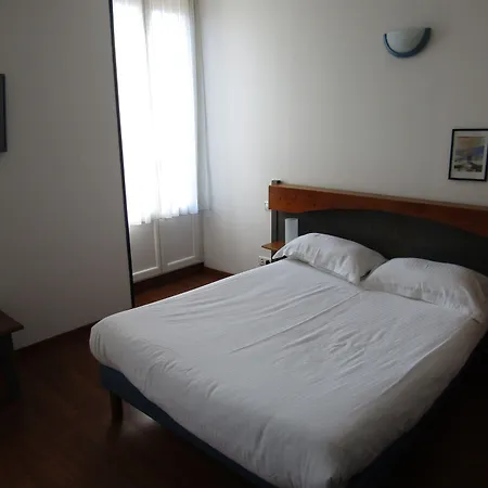 Le Creusot Hotel-2