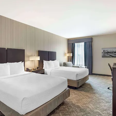 Best Western Plus Philadelphia-Pennsauken Hotel-2