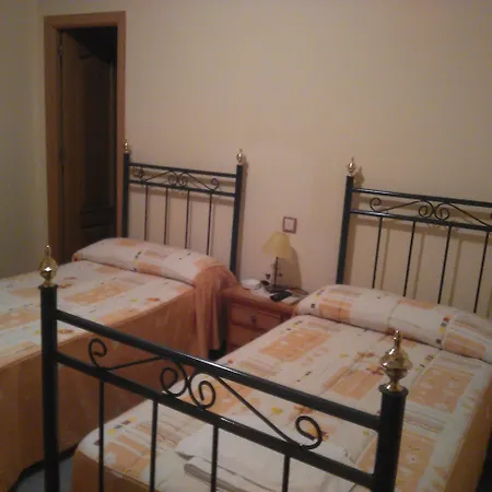 Hostal Miraflor de las Cadenas-3