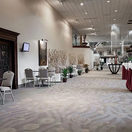 Holiday Inn Express Mentor Banquet Center By Ihg-3