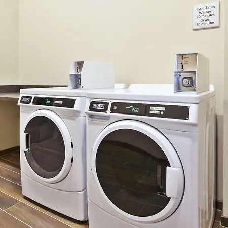 Hampton Inn Sedalia-2