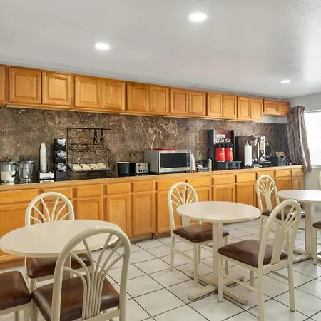 Days Inn By Wyndham Canon City-2