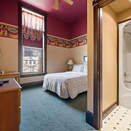 Historic Iron Horse Inn - Deadwood-2