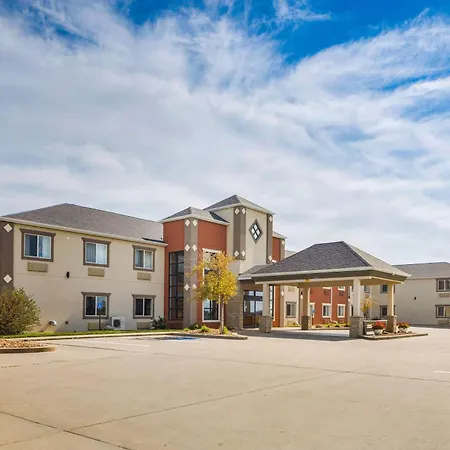Howard Johnson By Wyndham Oacoma Hotel & Suites-3