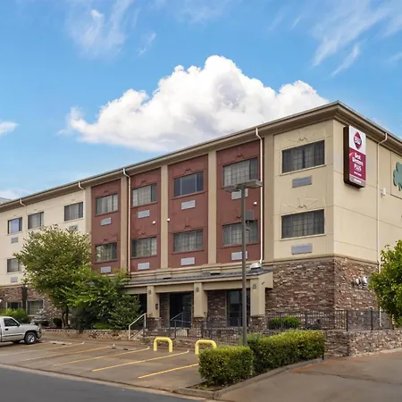 Best Western Plus Shamrock Inn & Suites-3