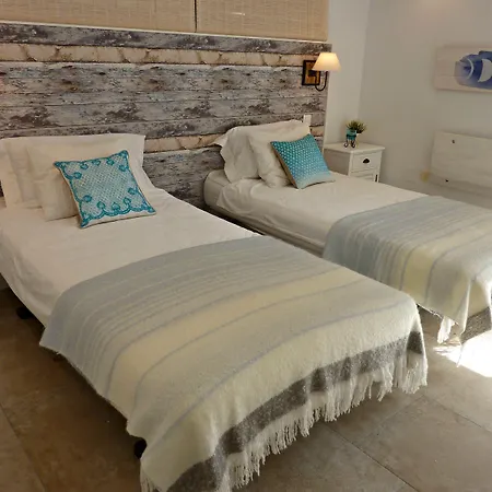 Villa Breeze Boutique Guest Rooms, Marbella-3