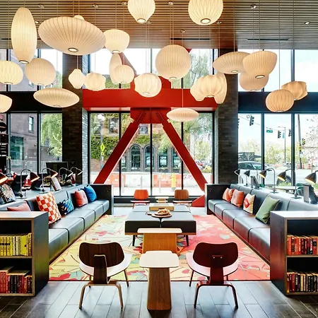 Citizenm Seattle Pioneer Square-3