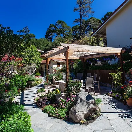 The Vendange Carmel Inn & Suites-3
