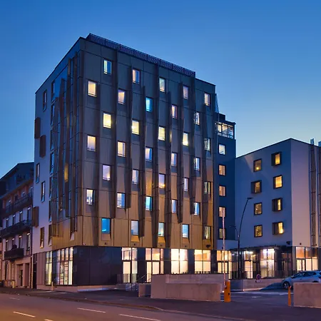 Aiden By Best Western Clermont-Ferrand - Le Magnetic Hotel & Spa-3