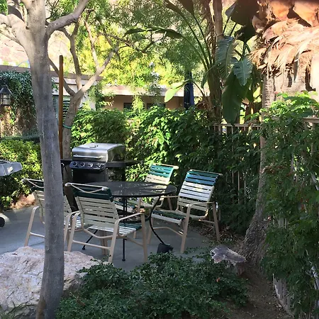 Getaways At Palm Springs Tennis Club-3
