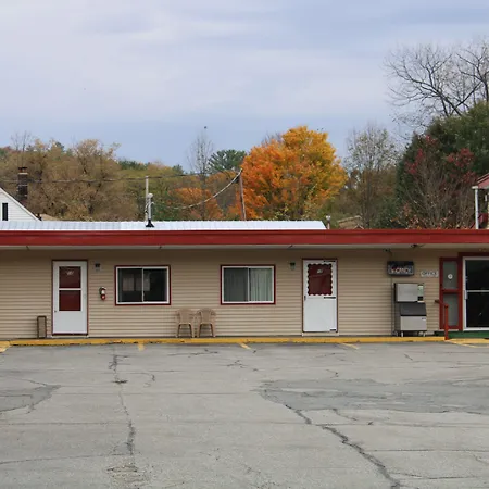 Claremont Motor Lodge-2