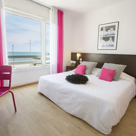 Le Grand Large Bord de Mer Hotel&Appartements-3