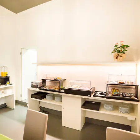 Lucus Exclusive Bed And Breakfast-2