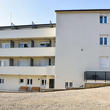 Rooms At Zajceva 34-2