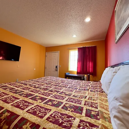 Razorback Inn-2
