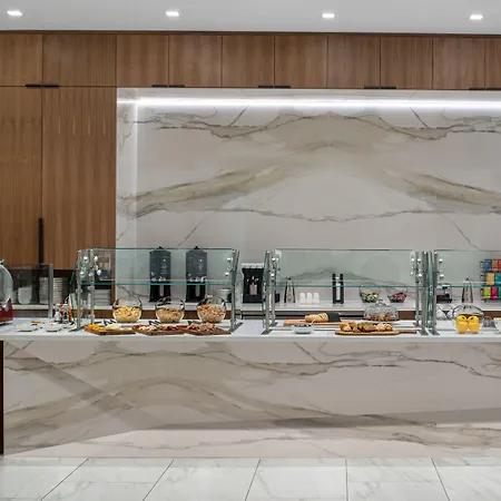 Ac Hotel By Marriott Vancouver Waterfront-3