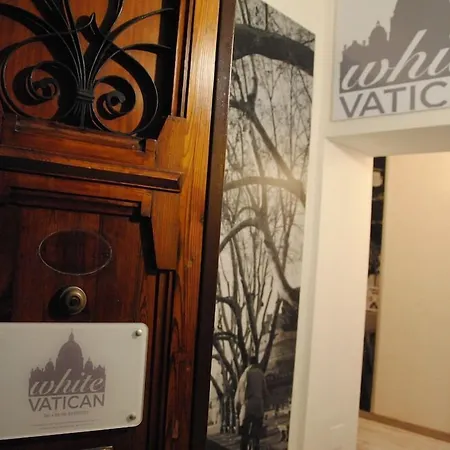 White Vatican-3