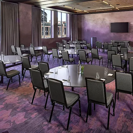 The Rally Hotel At Mcgregor Square-3