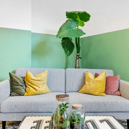 Becozy Self Check-In Pop-Up Hotel Basel-2