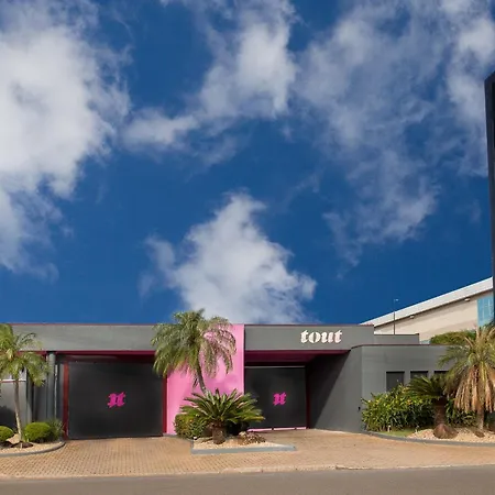 Tout Motel (Adults Only)-3