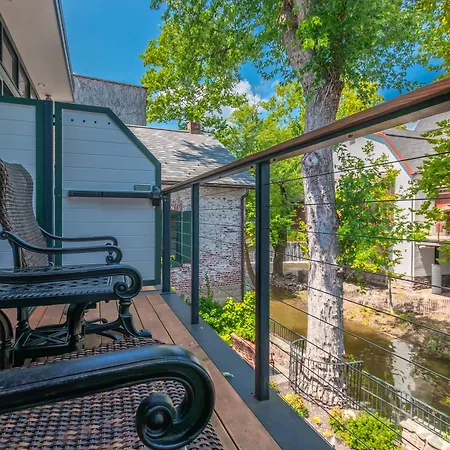 Carriage House New Hope-3