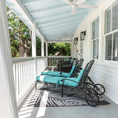 The Porch On Frances Inn - Adults Exclusive-2