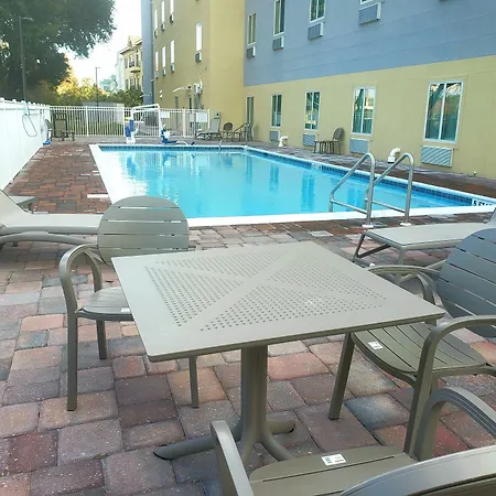 Comfort Inn & Suites Destin Near Henderson Beach-3