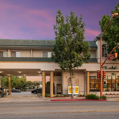 Glendale Hotel-2
