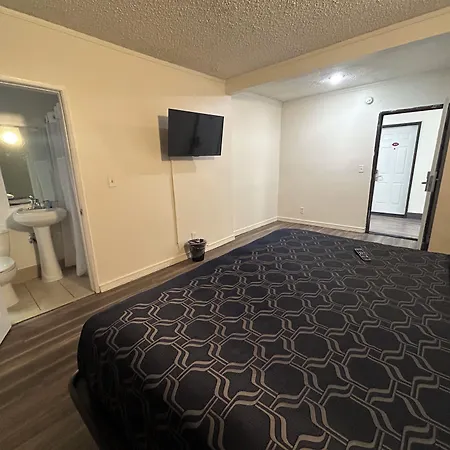 Budget Inn Hollywood-2