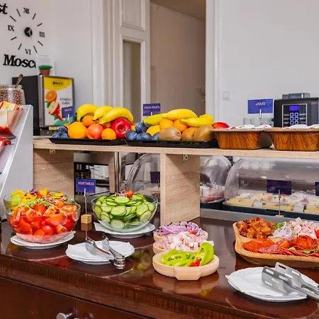 City Hotel Matyas-3