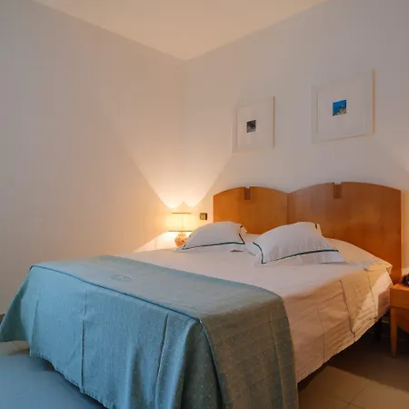 Grand Hotel Mediterraneo-3