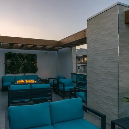 H2O Hermosa Beach Hotel-3