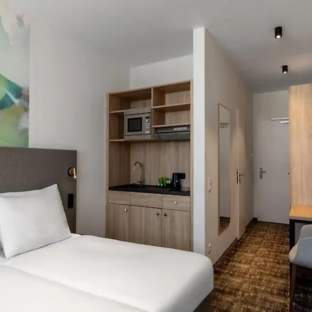 Wyndham Garden Munich Messe-2