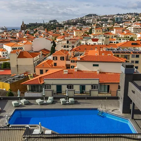 The Editory Garden Carmo Funchal-2