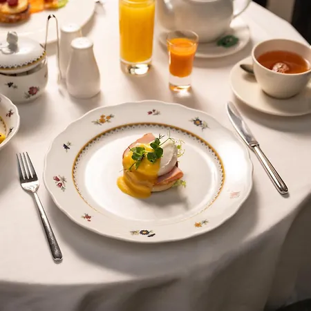 Grand Palace Hotel - Small Luxury Hotels Of The World-3