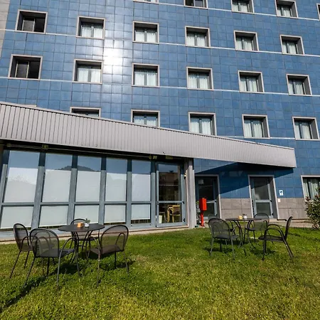 Best Western Palace Inn Hotel-3