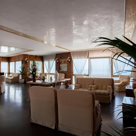 Hotel Ristorante Maga Circe-3