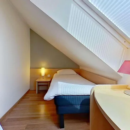 Ibis Vannes-2