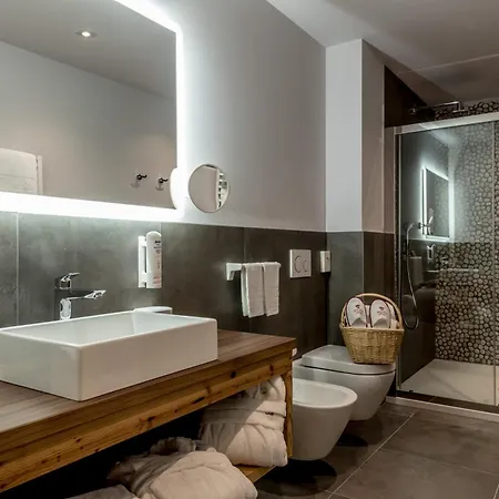 Tevini Dolomites Charming Hotel-3