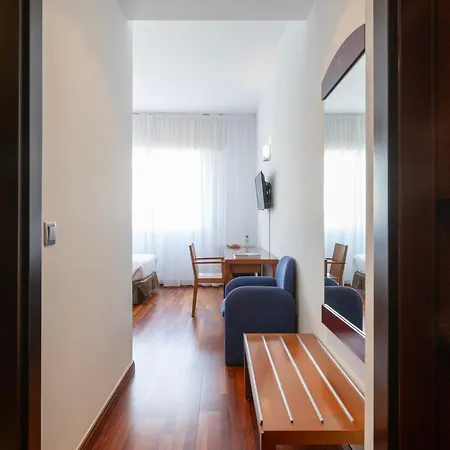 Hotel Maroa Vigo-3