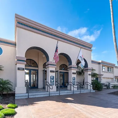 Southern California Beach Club-2
