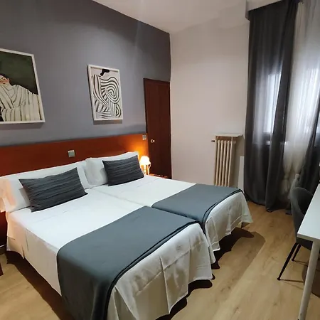 Hostal Cervantes-3