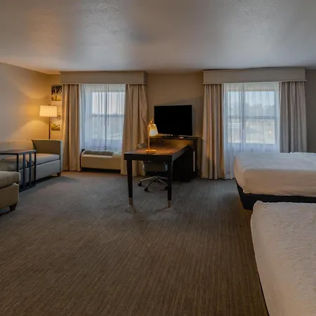 Hampton Inn & Suites-Florence Downtown-2