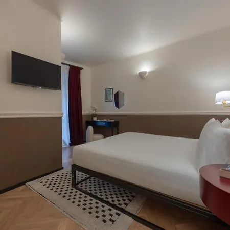 Piazza di Spagna Prestige-2